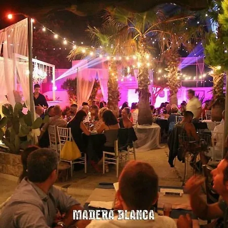 Couette-café Madera Blanca *