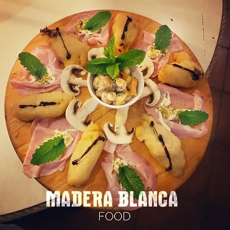 Madera Blanca San Nicandro Garganico