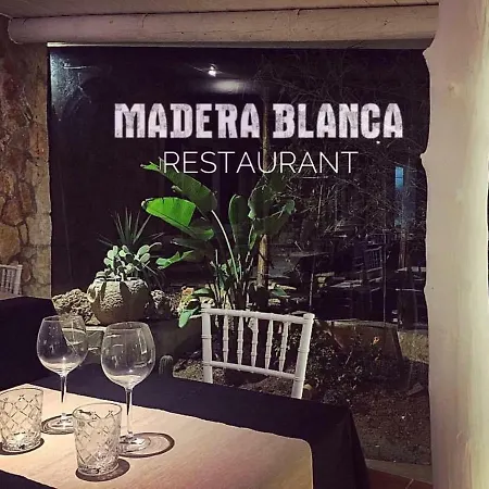 Madera Blanca San Nicandro Garganico