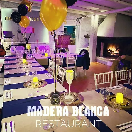 Madera Blanca Couette-café