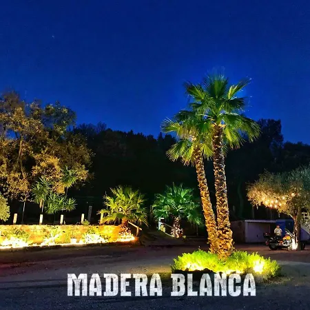 Alojamento de Acomodação e Pequeno-almoço Madera Blanca San Nicandro Garganico